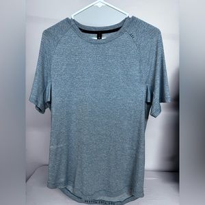 Lululemon License To Train Short Sleeve Shirt - Medium - greenish teal